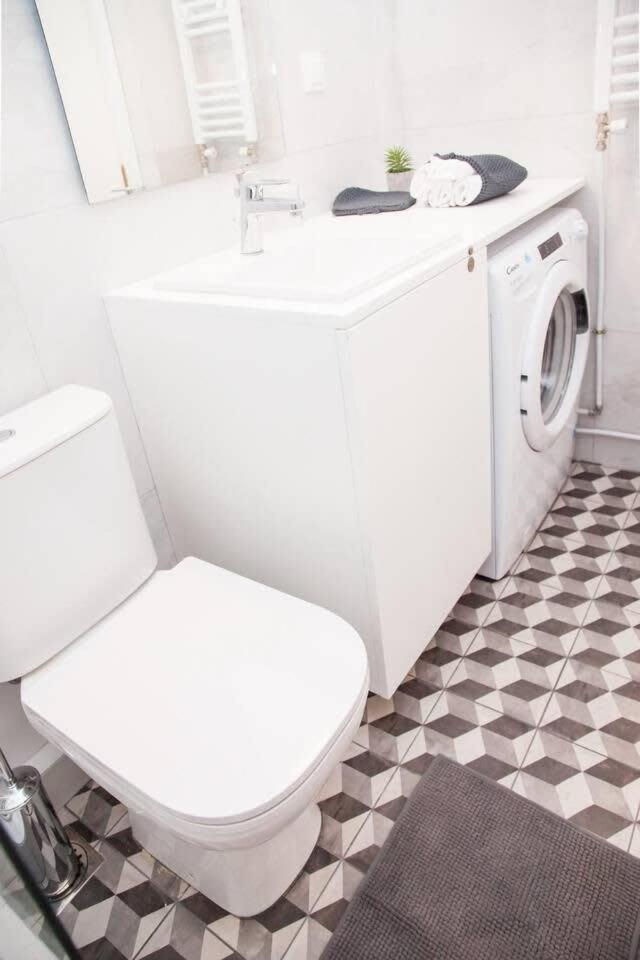 Fully Renovated, Modern Beauty In Central Athens! מראה חיצוני תמונה